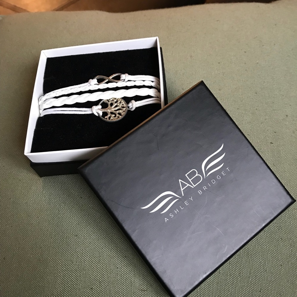 Bracelet - Picture 2 of 2